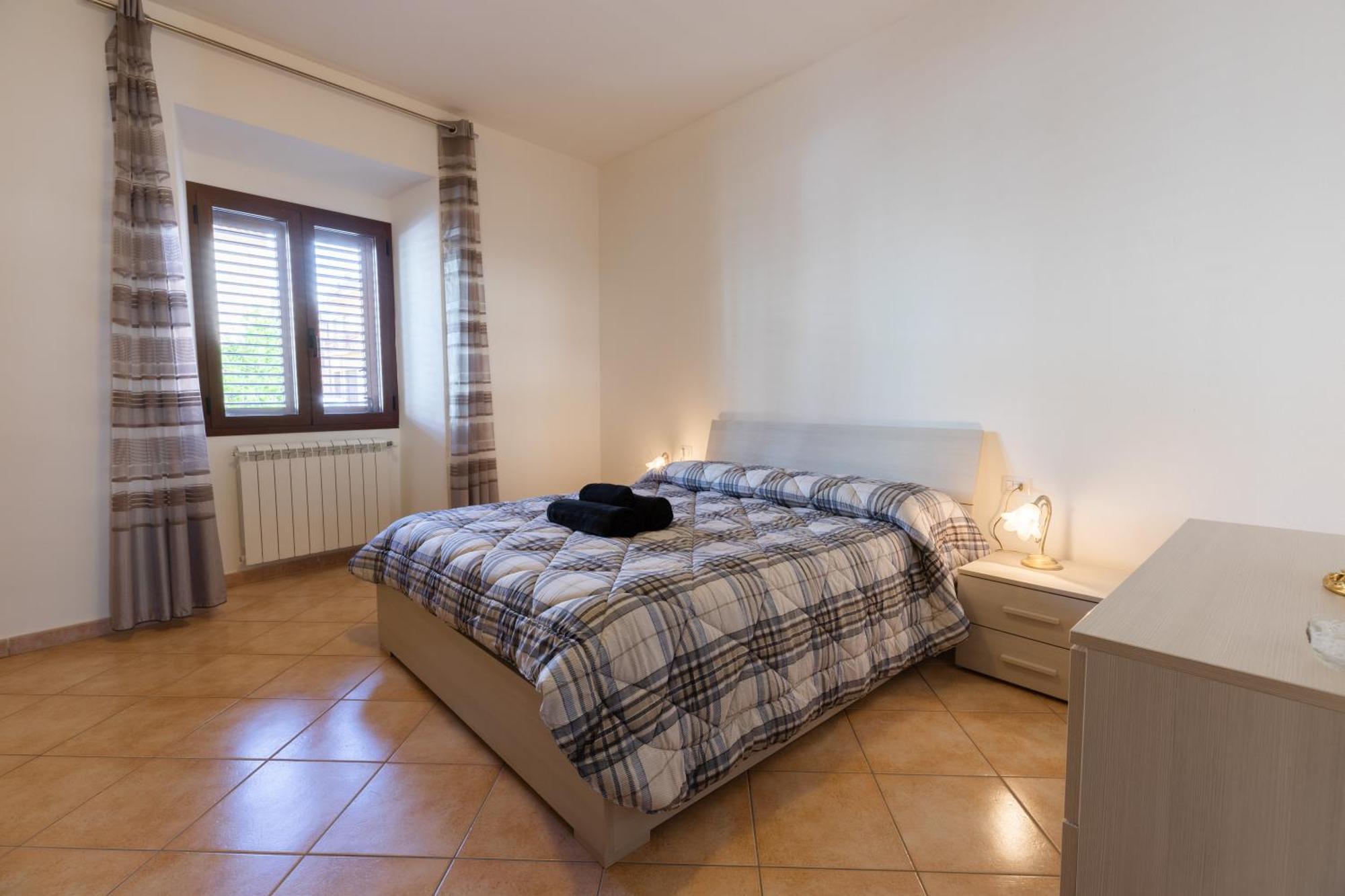 Apartment Ad *